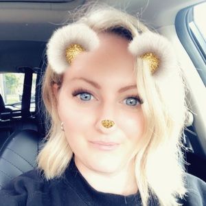 Meet your Posher, Simone